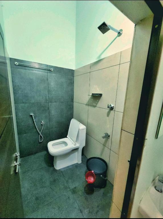 ホテル Apsara Residency Perintalmanna エクステリア 写真