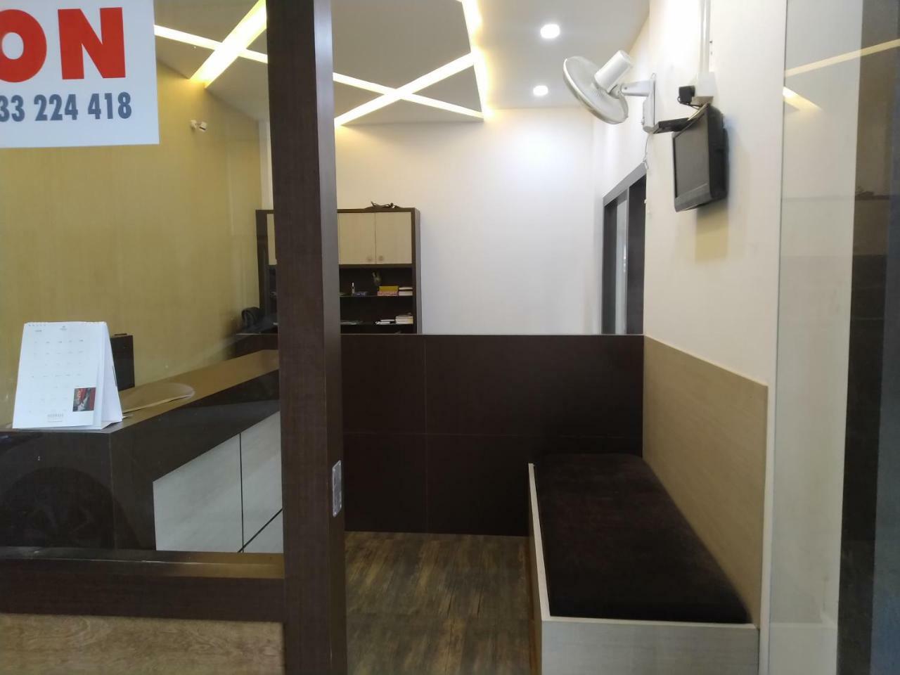 ホテル Apsara Residency Perintalmanna エクステリア 写真